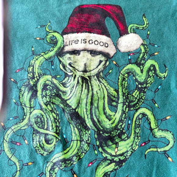 Life Is Good Kids SZ Medium Green  Octopus With lights & Holiday Hat S/S EUC - Picture 1 of 3